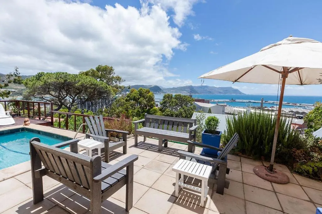 Seia Dream Offers Stunning Ocean Views, Sunny Living Spaces, Plunge Pool And Terraces Perfect For Relaxing, Walk To Simons Town, Seaforth Beach, Boulders Beach Penguins, High Speed Internet, Smart Tv And Back Up Solar, Ideal For Families Or Remote Wo ケープタウン 南アフリカ