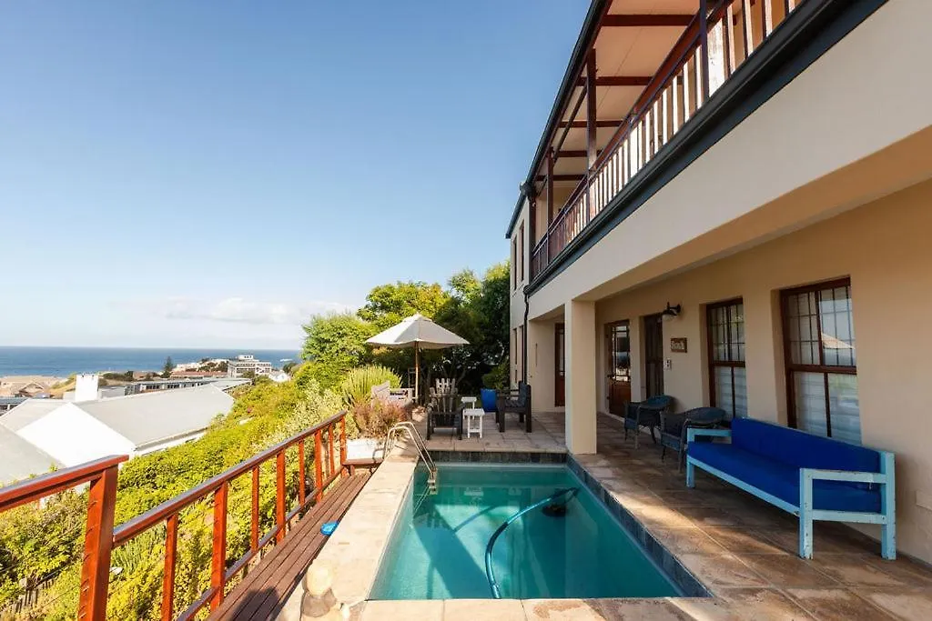 Seia Dream Offers Stunning Ocean Views, Sunny Living Spaces, Plunge Pool And Terraces Perfect For Relaxing, Walk To Simons Town, Seaforth Beach, Boulders Beach Penguins, High Speed Internet, Smart Tv And Back Up Solar, Ideal For Families Or Remote Wo ケープタウン