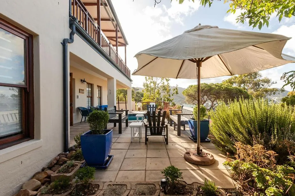 Seia Dream Offers Stunning Ocean Views, Sunny Living Spaces, Plunge Pool And Terraces Perfect For Relaxing, Walk To Simons Town, Seaforth Beach, Boulders Beach Penguins, High Speed Internet, Smart Tv And Back Up Solar, Ideal For Families Or Remote Wo ケープタウン